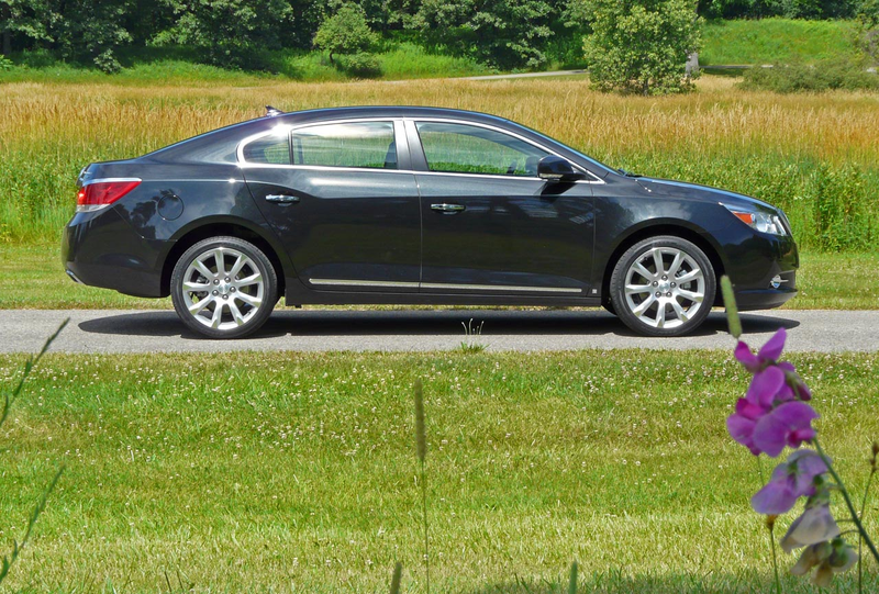 Illustration for article titled 2010 Buick LaCrosse: First Drive
